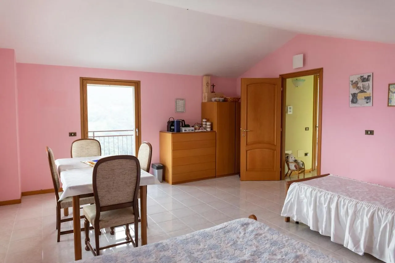 Bed & Breakfast B&B La Bouganville Vigolo