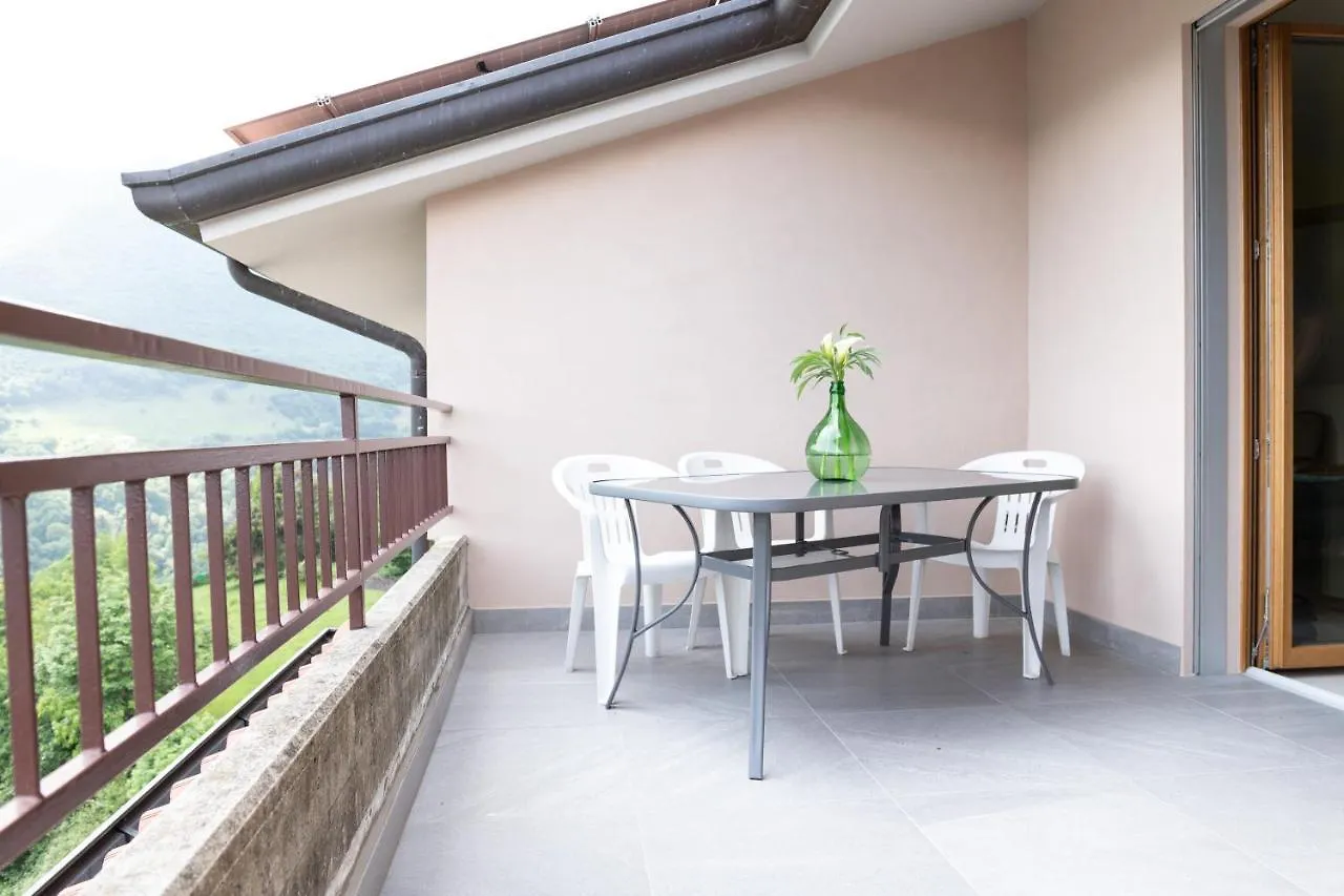 B&B La Bouganville Vigolo 0*,  Italy